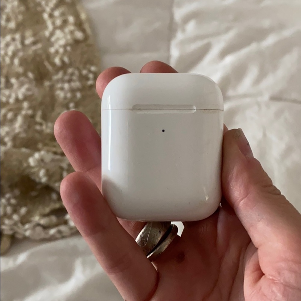 GEN 2 AirPod case
